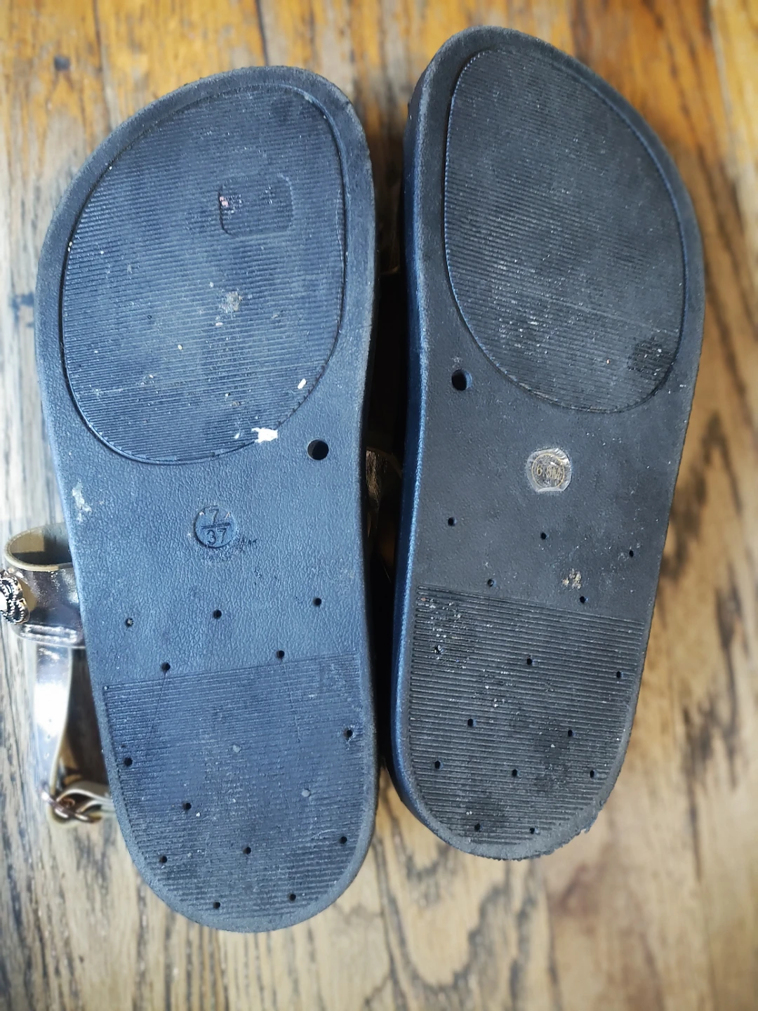 ⚽Women Gold Embellished Flat Sandals size 7 - photo 4