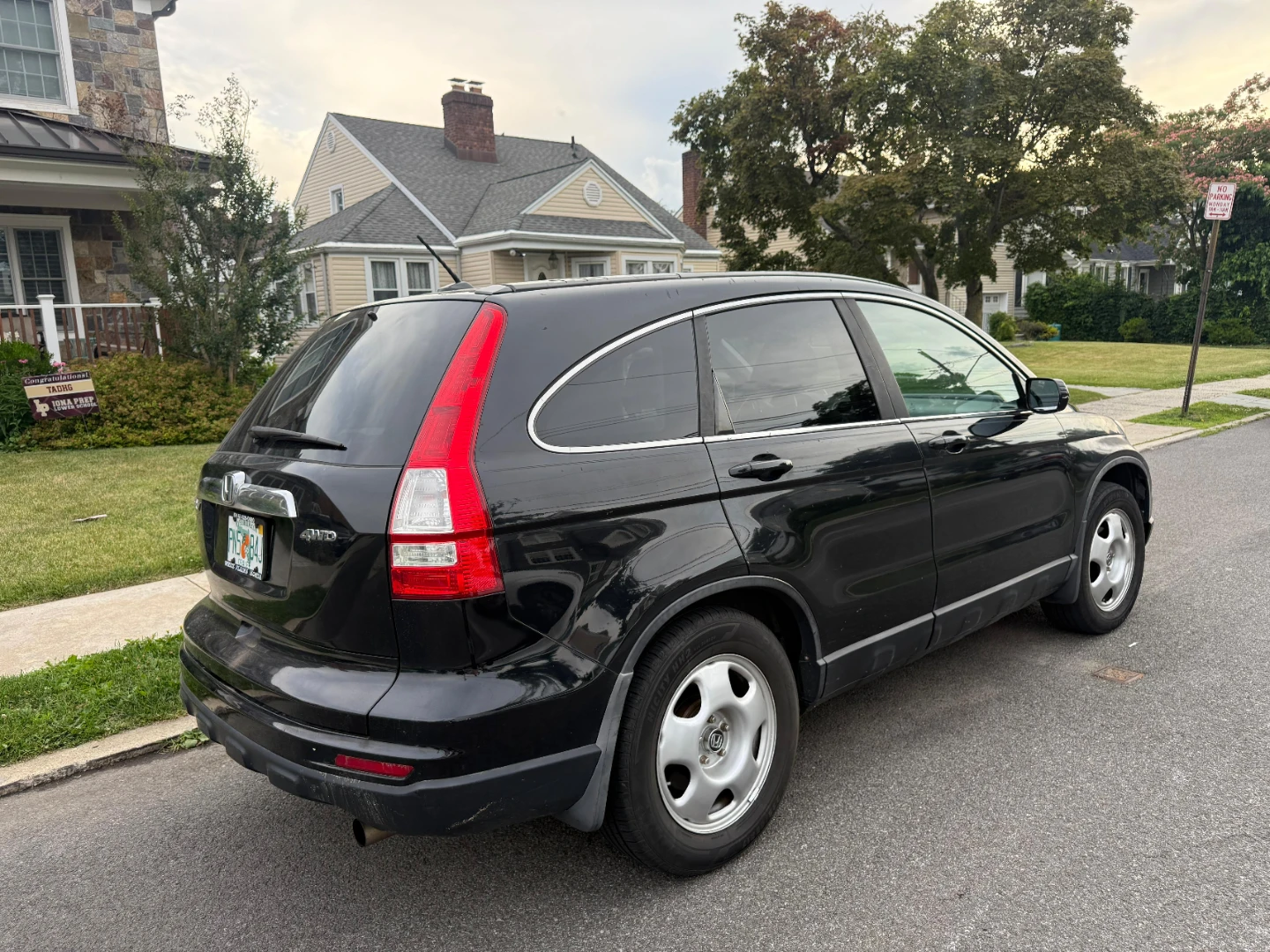 Black Honda CR-V SUV - photo 5