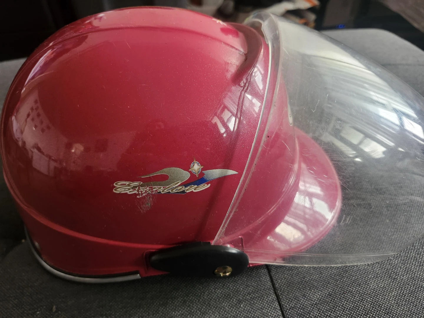 XI HU Helmet with Visor