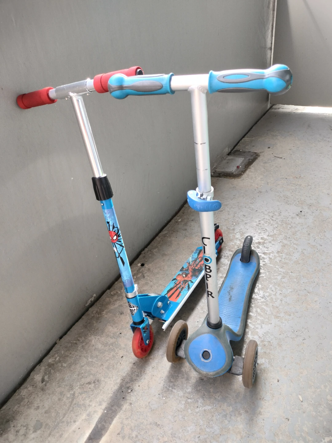 Spider-Man and GLOBBER Scooters - photo 3