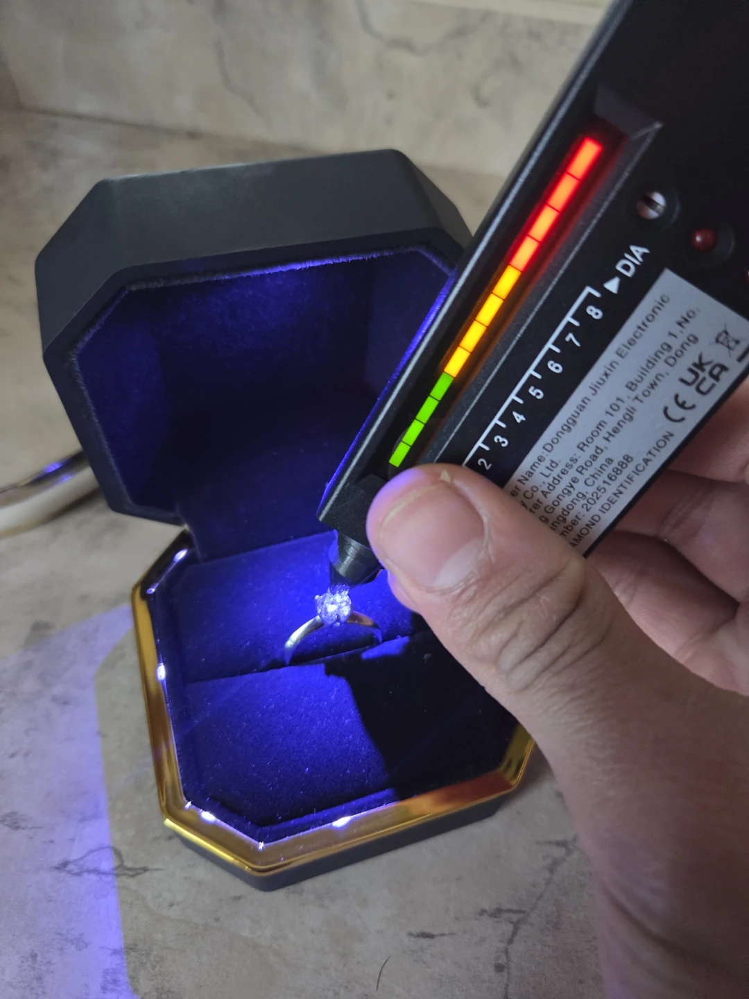 VVS1 Engagement Ring with Box