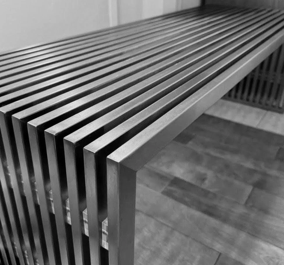 (ORIGINAL) BRUSHED STAINLESS STEEL BENCH WITH ACRYLIC DIVIDERS - photo 3