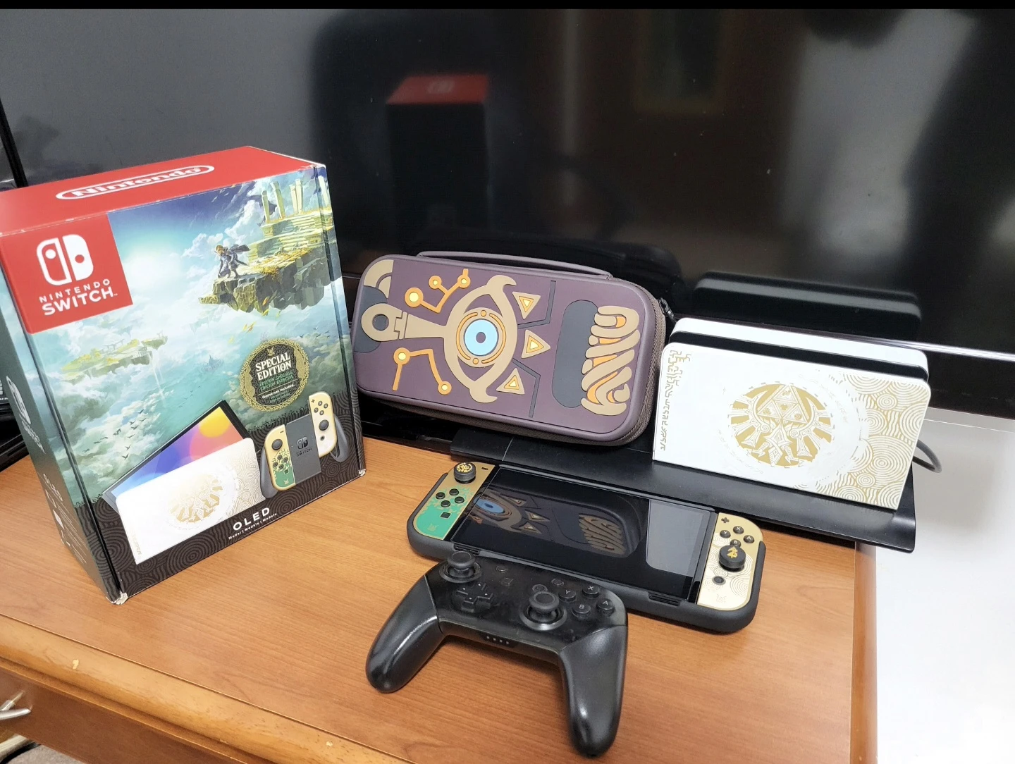 Modded Nintendo Switch OLED - Tears of the Kingdom Edition