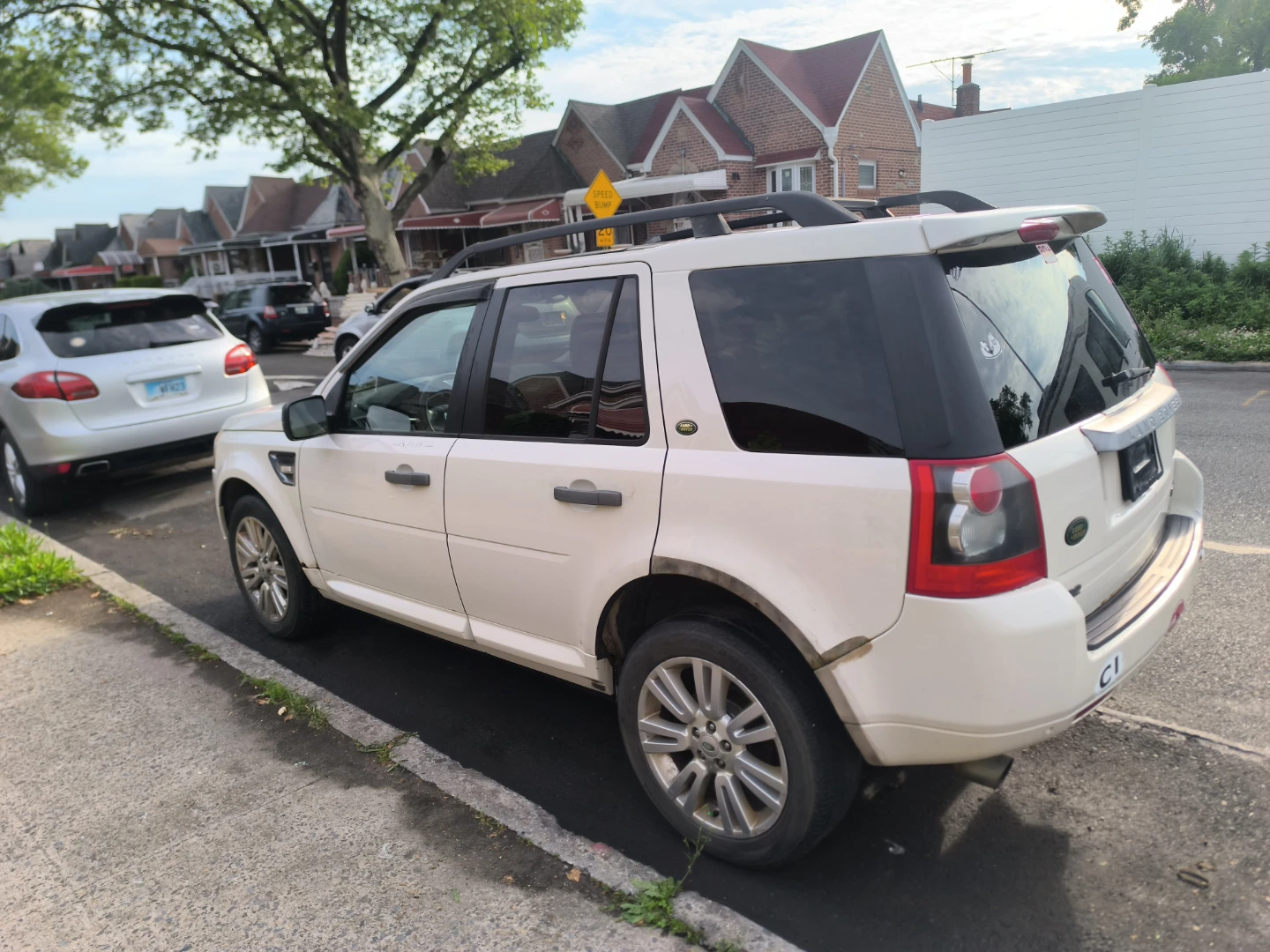 2010 Land Rover Freelander 2 SUV - photo 3