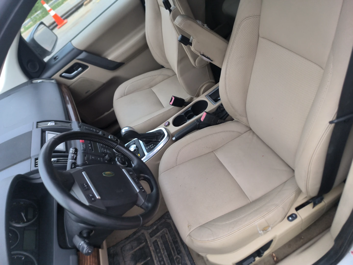 2010 Land Rover Freelander 2 SUV - photo 5