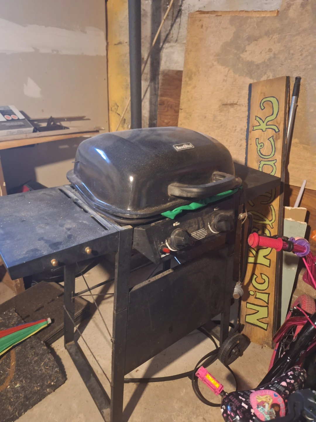 Black Outdoor Grill - photo 3