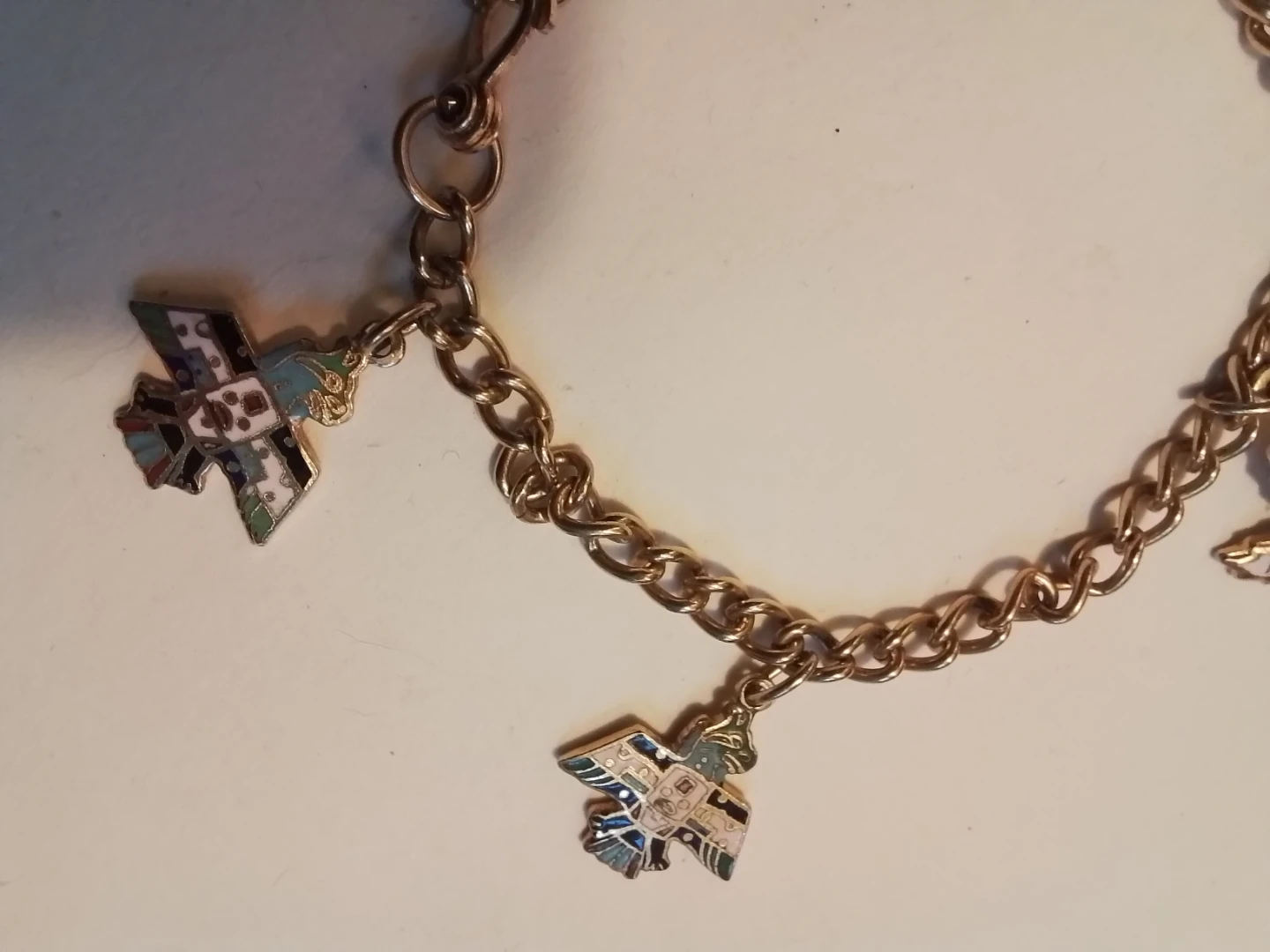 Vintage Mid-Century Canadian Souvenir Charm Bracelet - photo 4