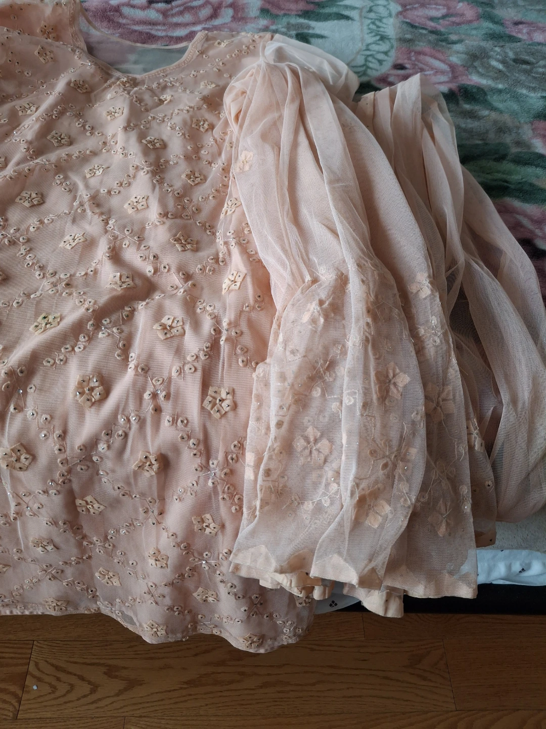 Peach embroidered dress - photo 2