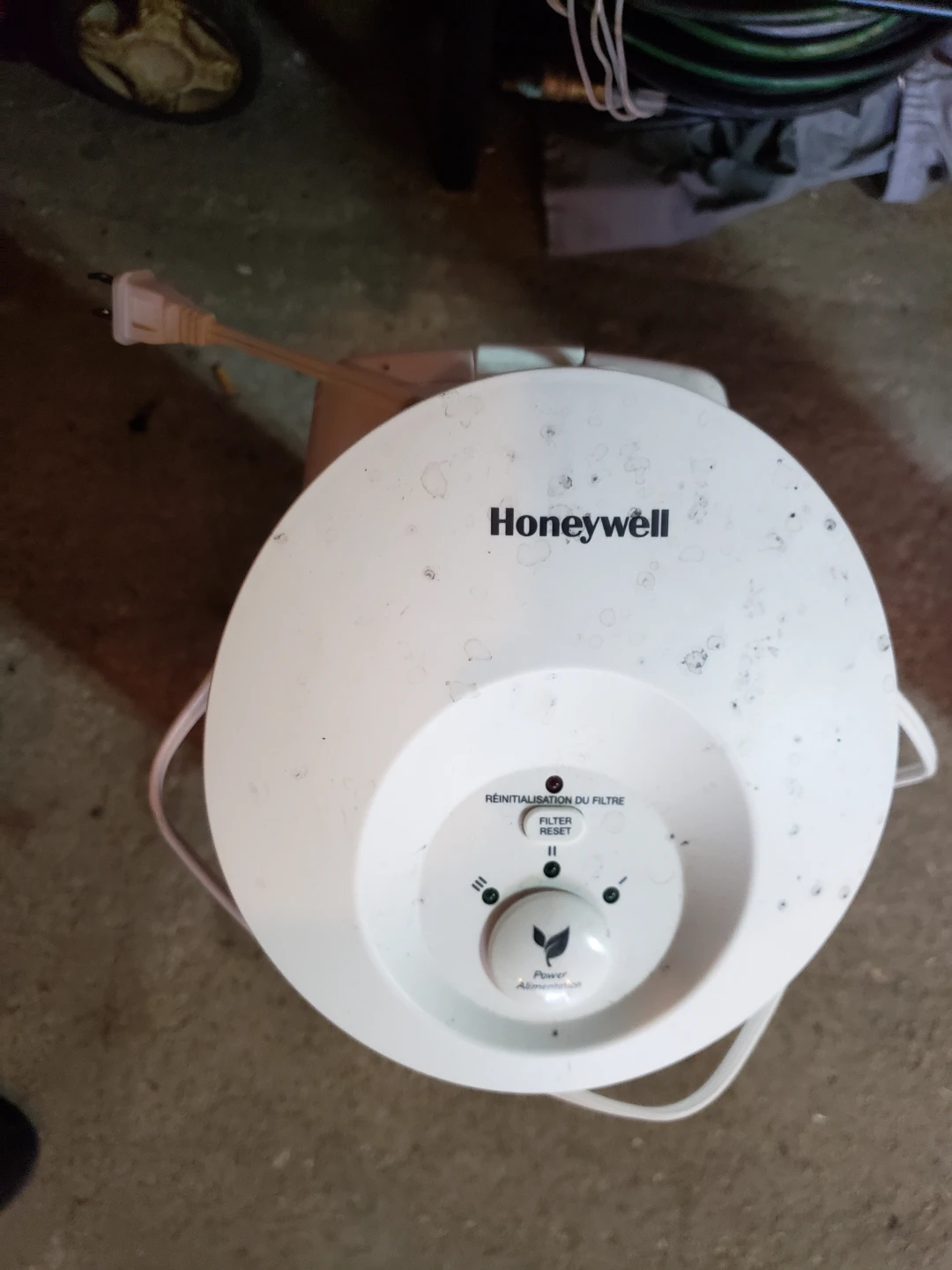 Honeywell Air Purifier - photo 2
