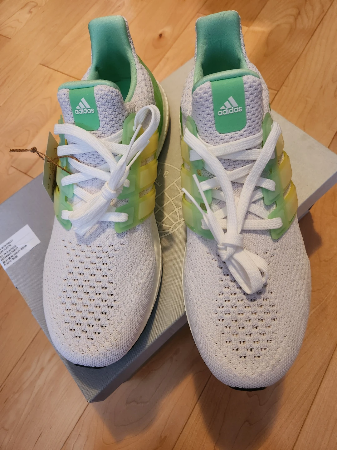 *BRAND NEW* Adidas Ultraboost 5.0 DNA Running Shoes
