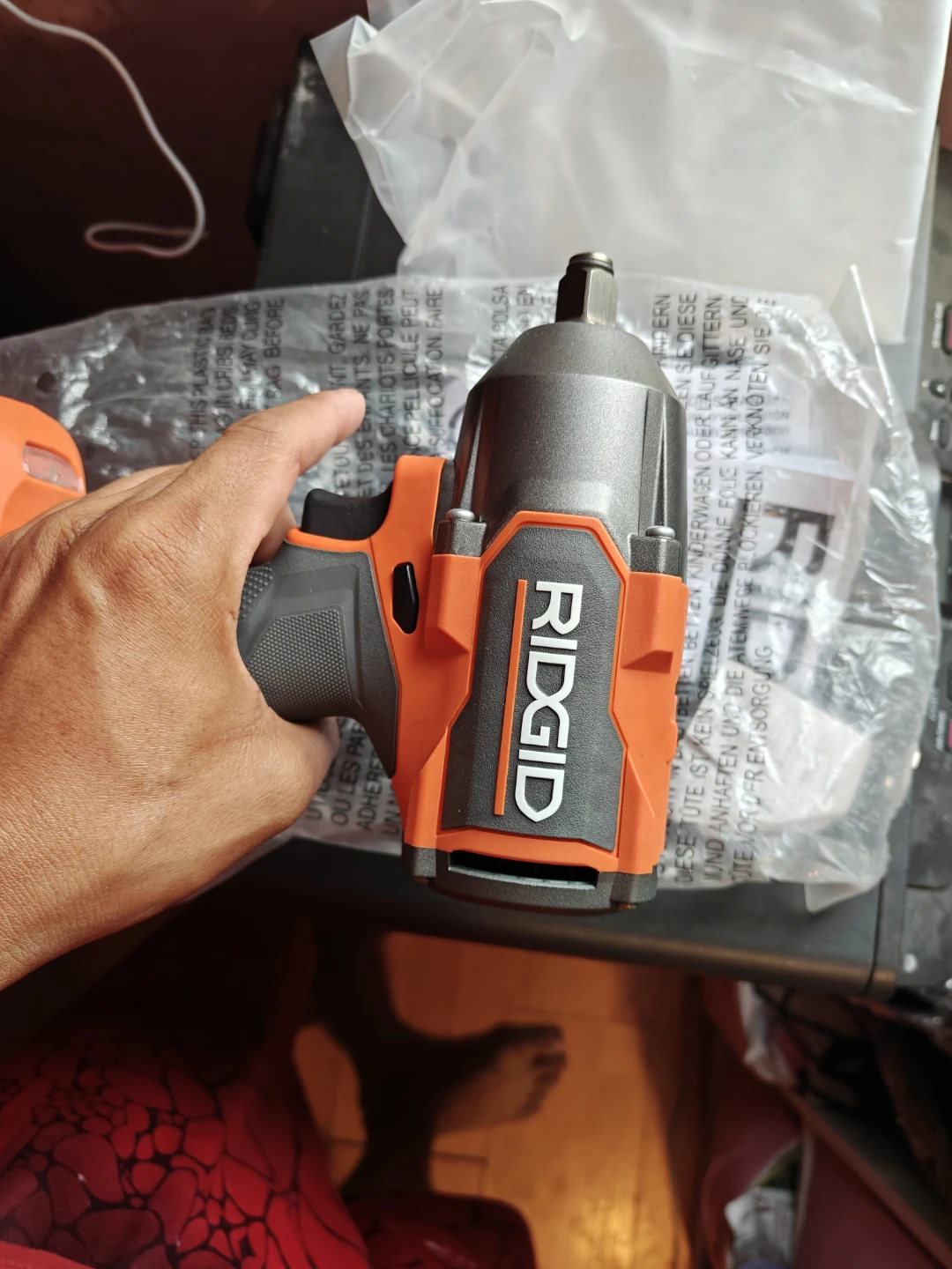 RIDGID 18V Brushless Mid-Torque Impact Wrench w - photo 2