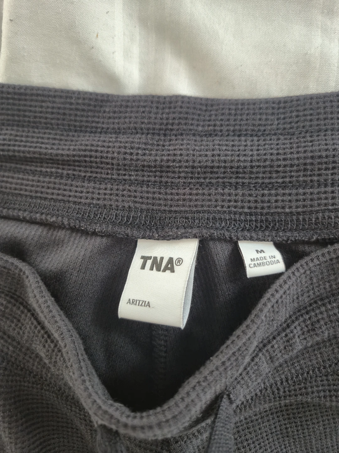 TNA Aritzia Grey Waffle Knit Sweatpants Size M