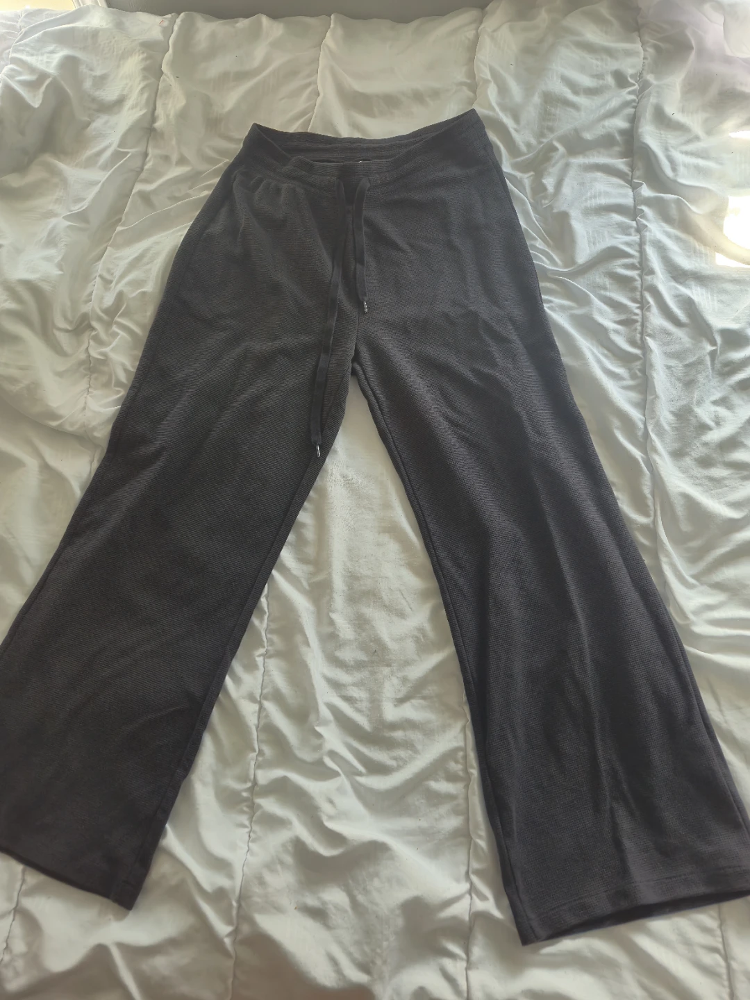 TNA Aritzia Grey Waffle Knit Sweatpants Size M - photo 2