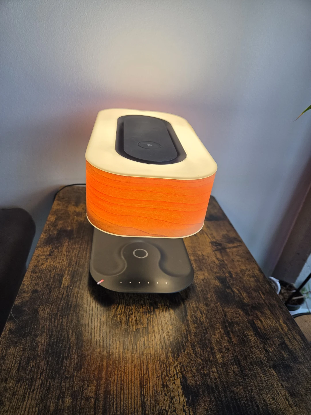 3-in-1 Lamp with Bluetooth Speaker & Wireless Charger - photo 3