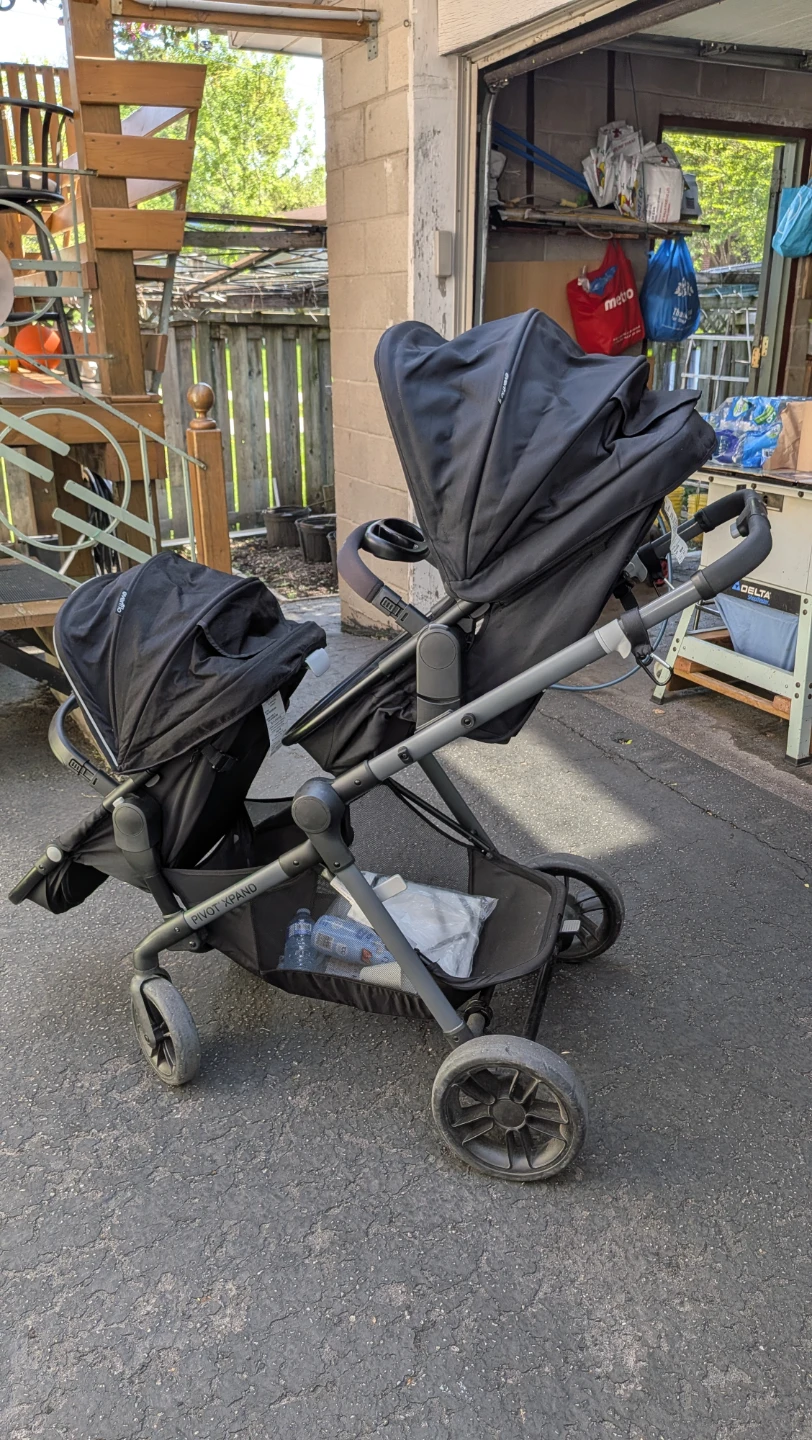 Evenflo Pivot Xpand Travel System with Infant Car Seat & Base - photo 3