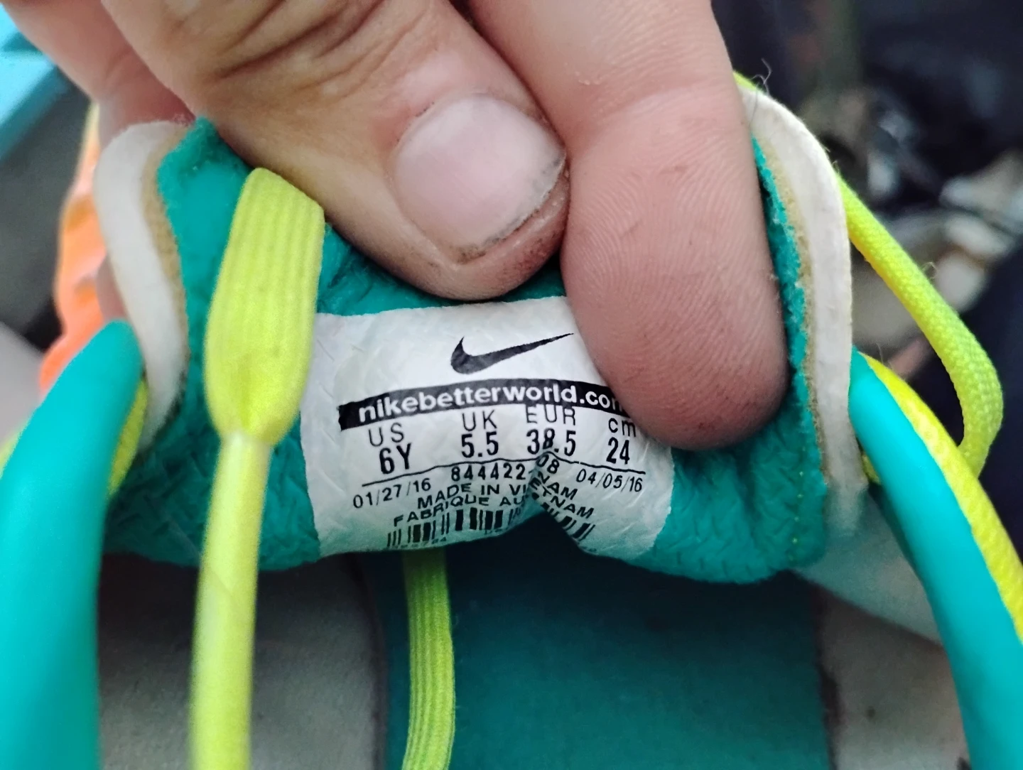 Nike Soccer Cleats - photo 2