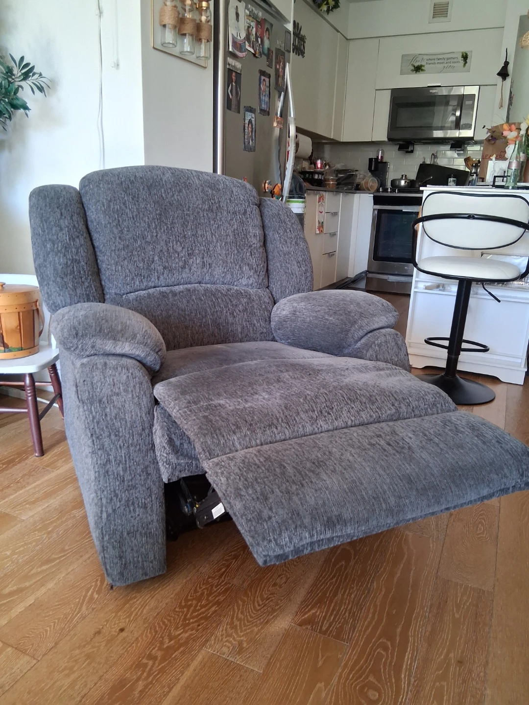 Gray Recliner Chair - photo 2