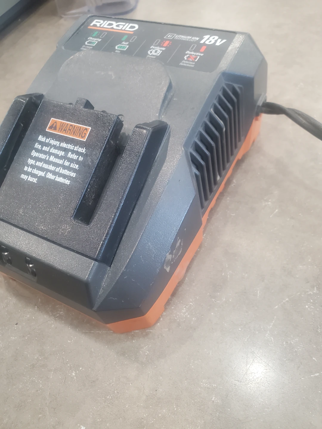 RIDGID 18V Lithium Ion Battery Charger