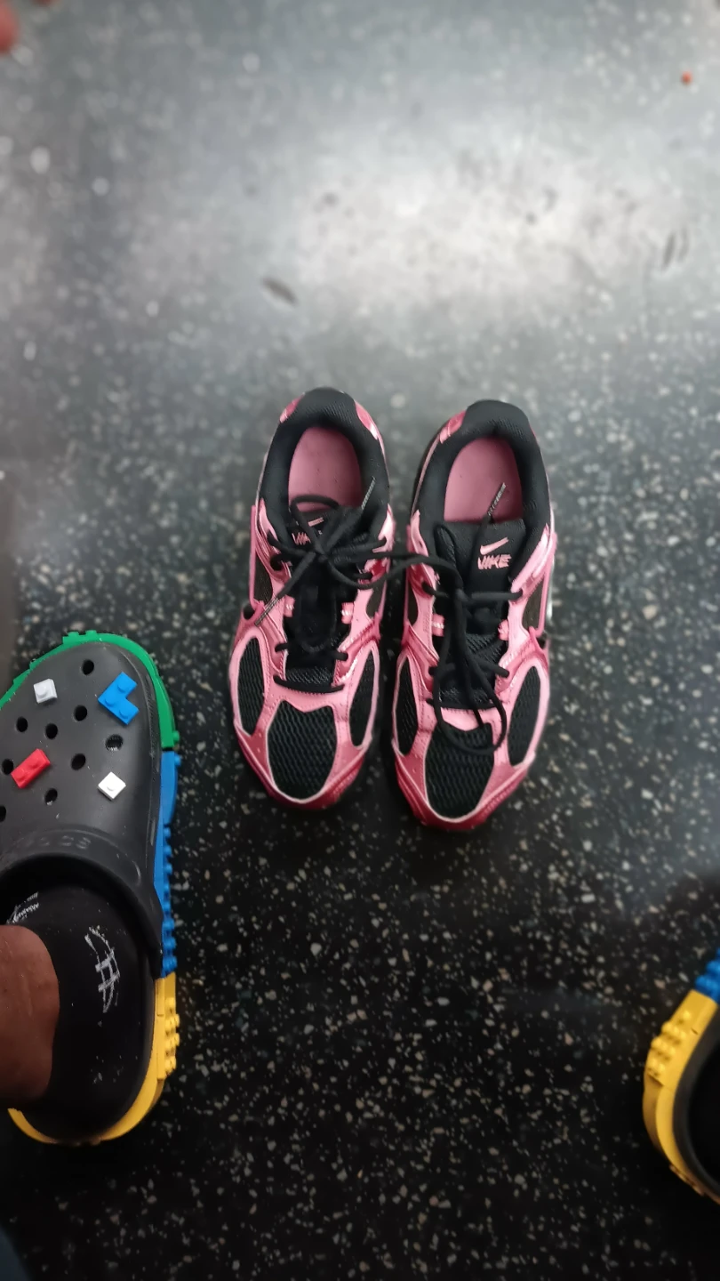 Nike Running Shoes - Pink and Black - photo 3