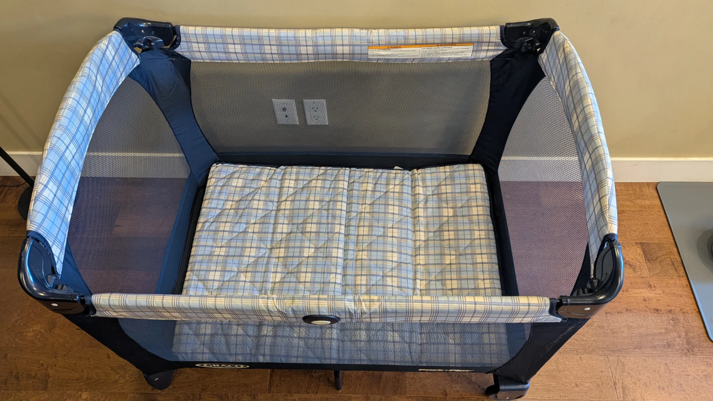 Graco Pack 'n Play Portable Playard - photo 3