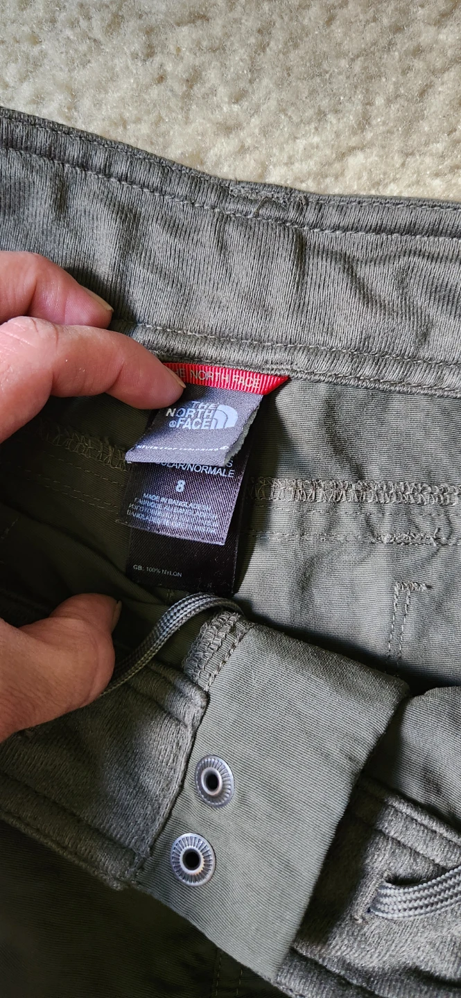 The North Face Women's Cargo Shorts - Green - Size 8 - photo 3