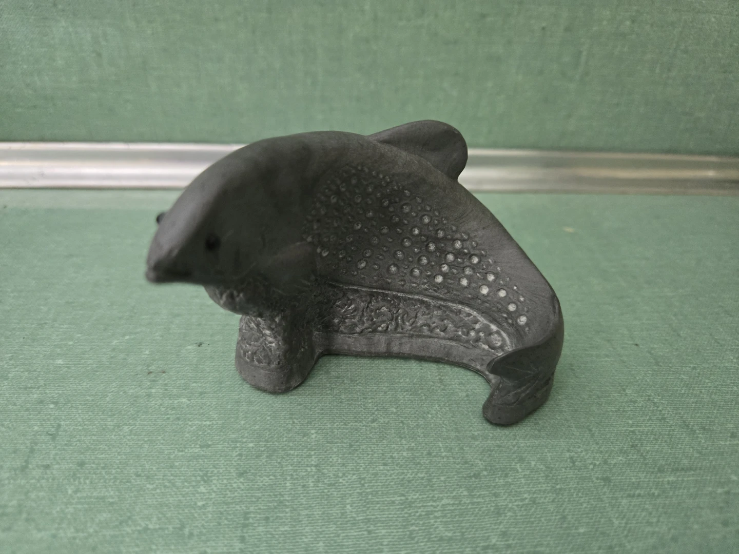 Two (2) Carved Soapstone Sculptures  - Salmon & Orca - photo 4