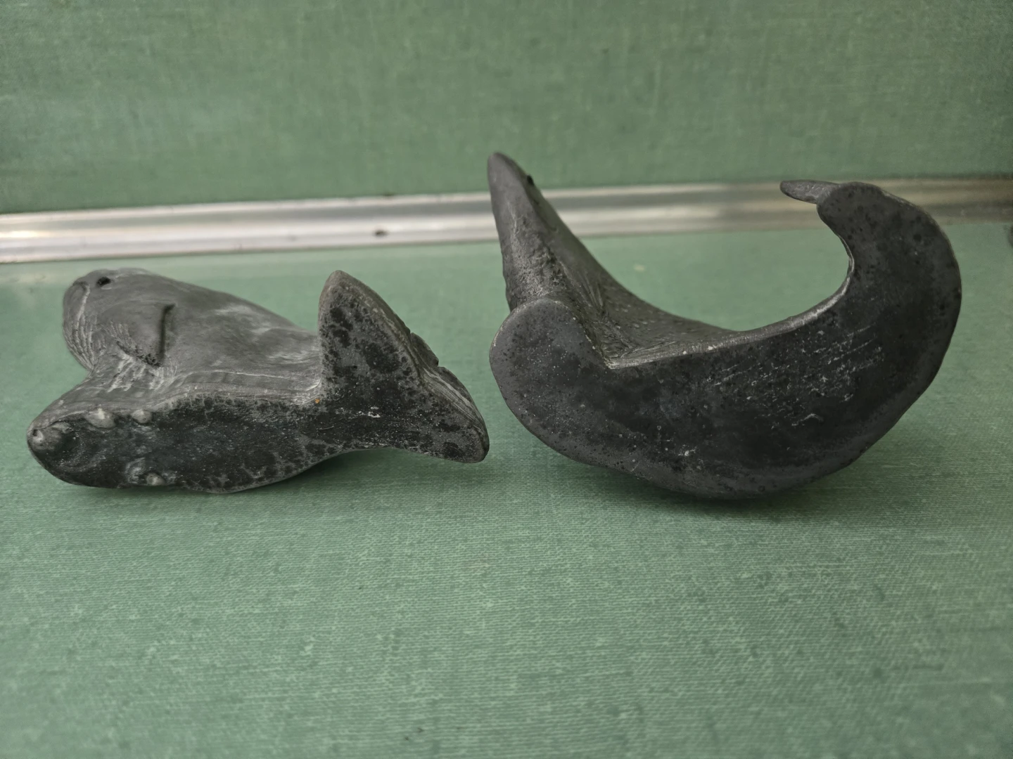 Two (2) Carved Soapstone Sculptures  - Salmon & Orca - photo 5