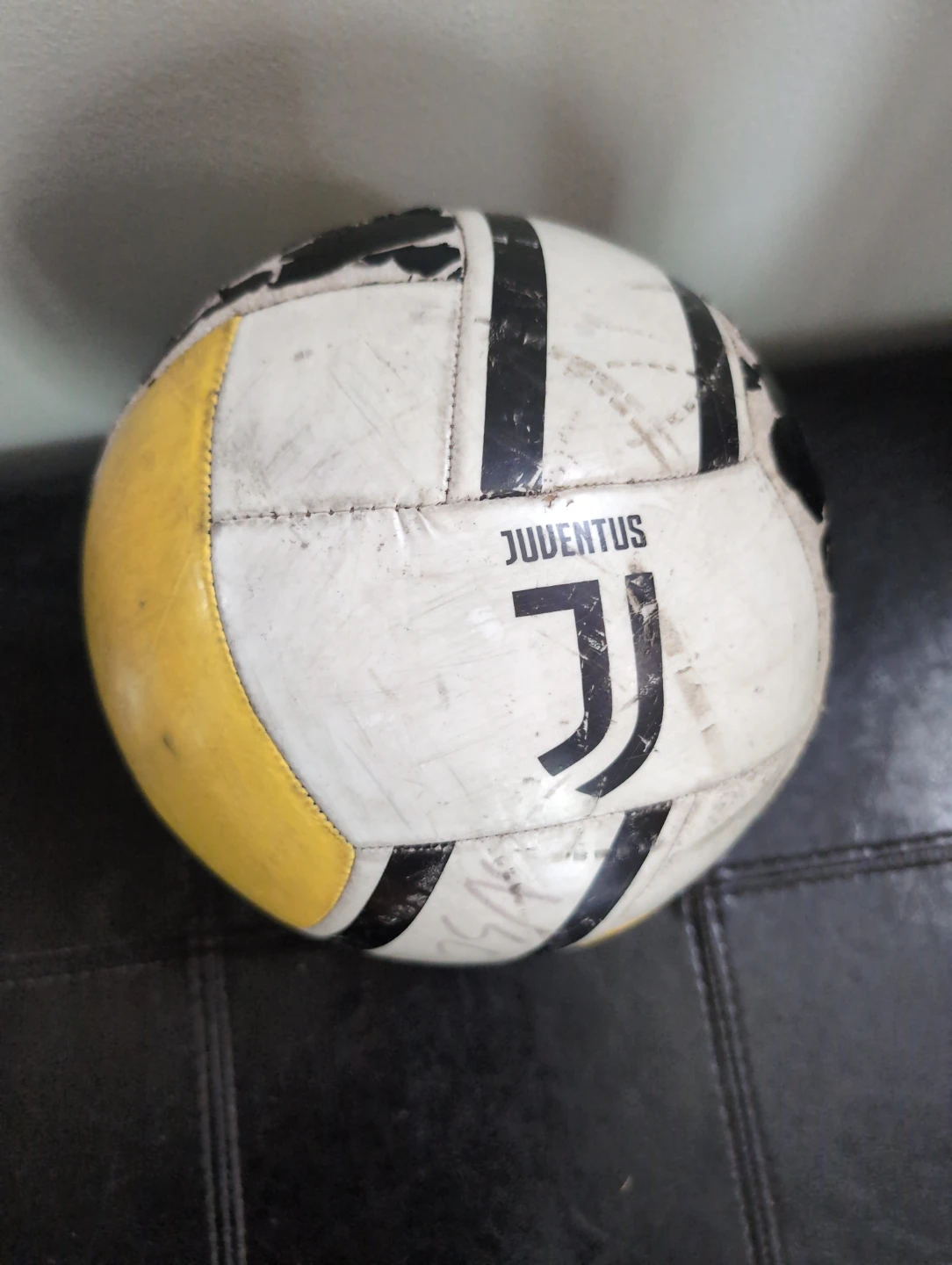 ⚽ Juventus and Macron Degree XG  Soccer Balls - photo 5