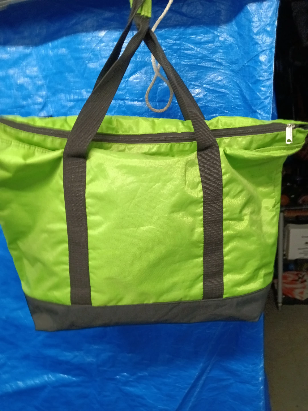 Bright Green Duffel Bag with Zipper Pocket - photo 4