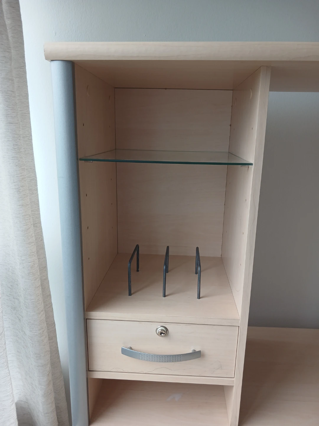 Computer Desk with Hutch - photo 2