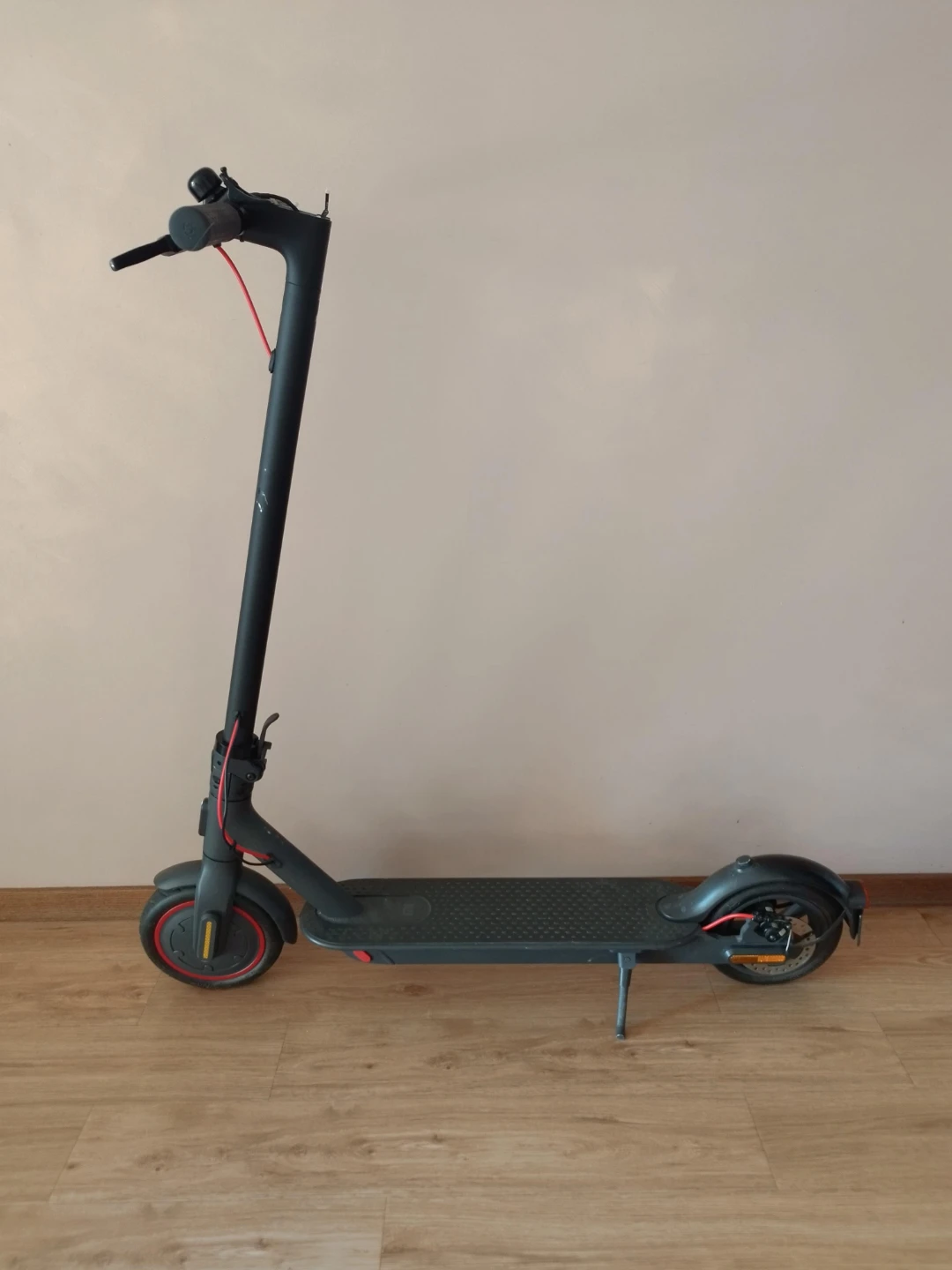 Xiaomi Mi Electric Scooter M365 - photo 2