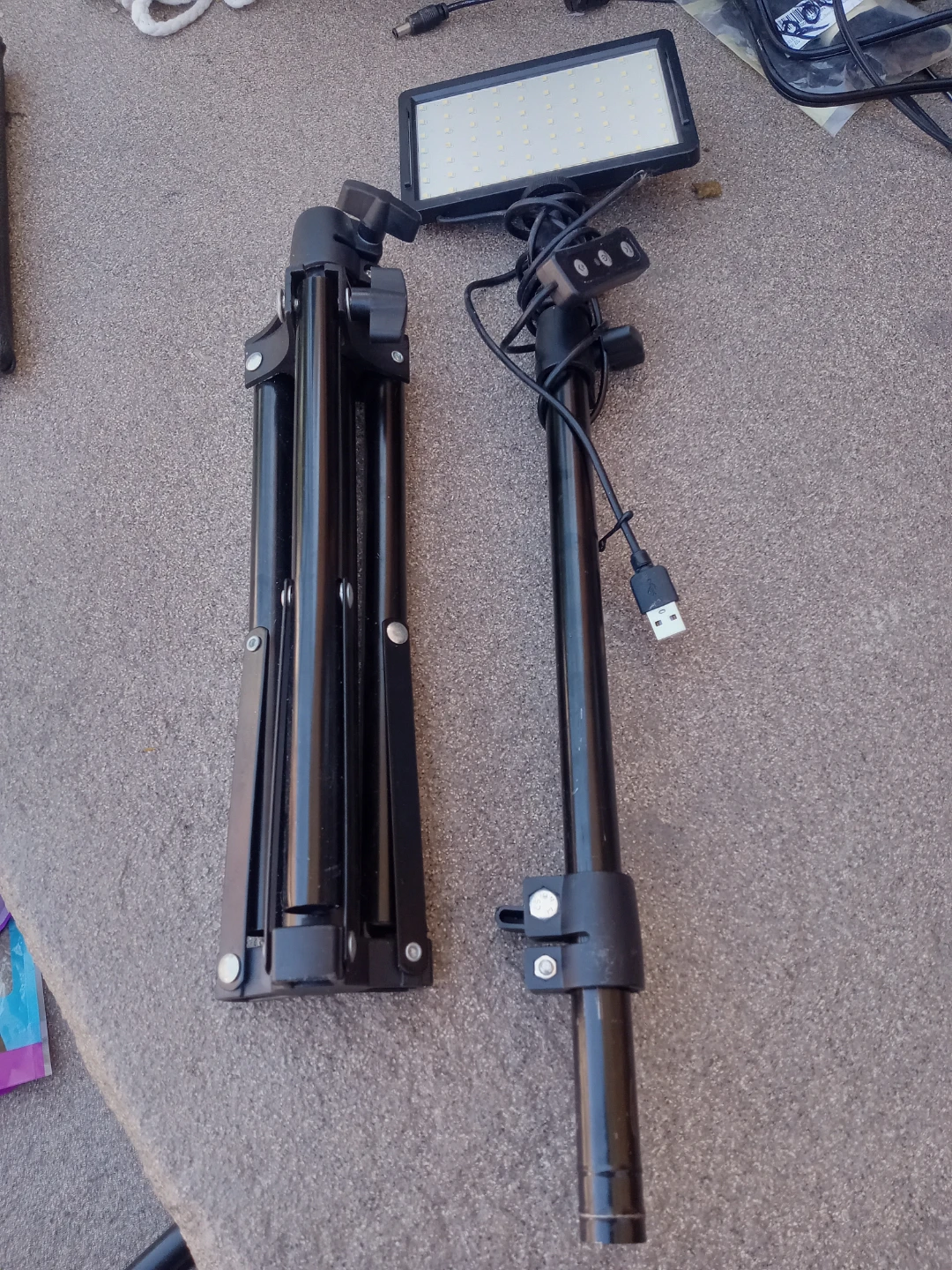 Portable LED Light with Tripod Stand