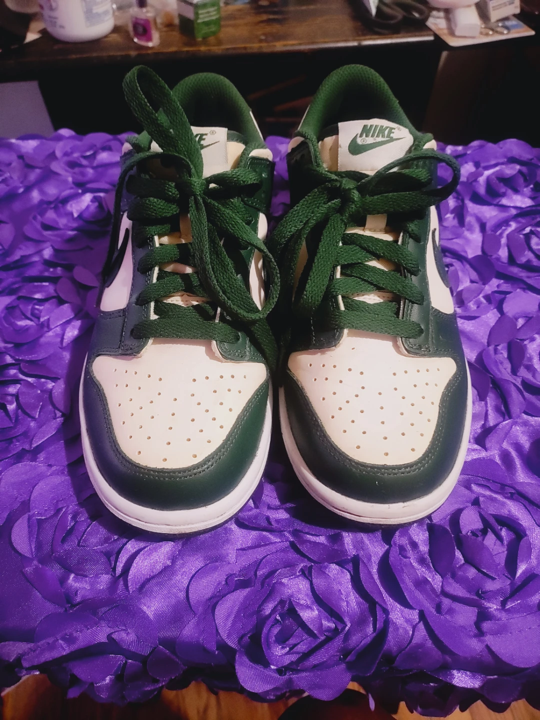 Nike Dunk Low Boys Green & White Size 5Y used