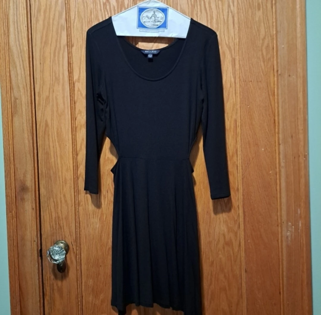 Black Cutout Long Sleeve Dress