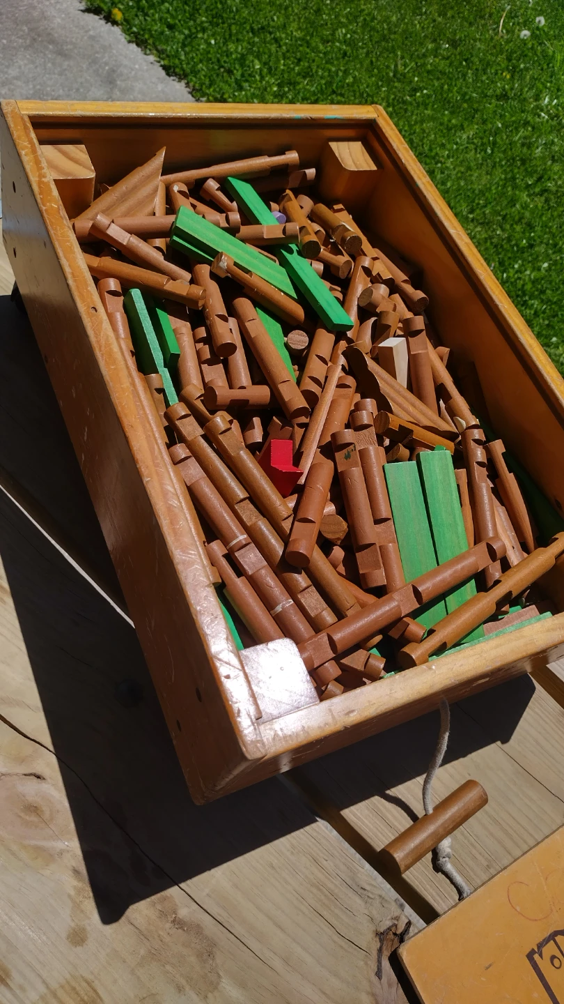 Tumble Tree Timbers Lincoln Logs Limited Edition Building Blocks