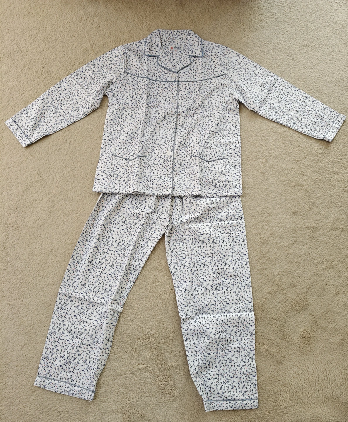 Pajama Set - Asian Women's Medium - photo 2
