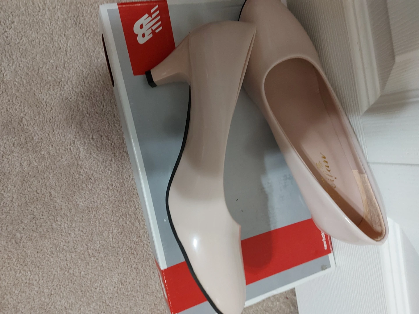 Women's Beige Patent Heels - photo 2