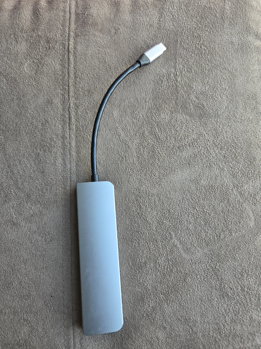 USB-C Hub and SD Card Reader