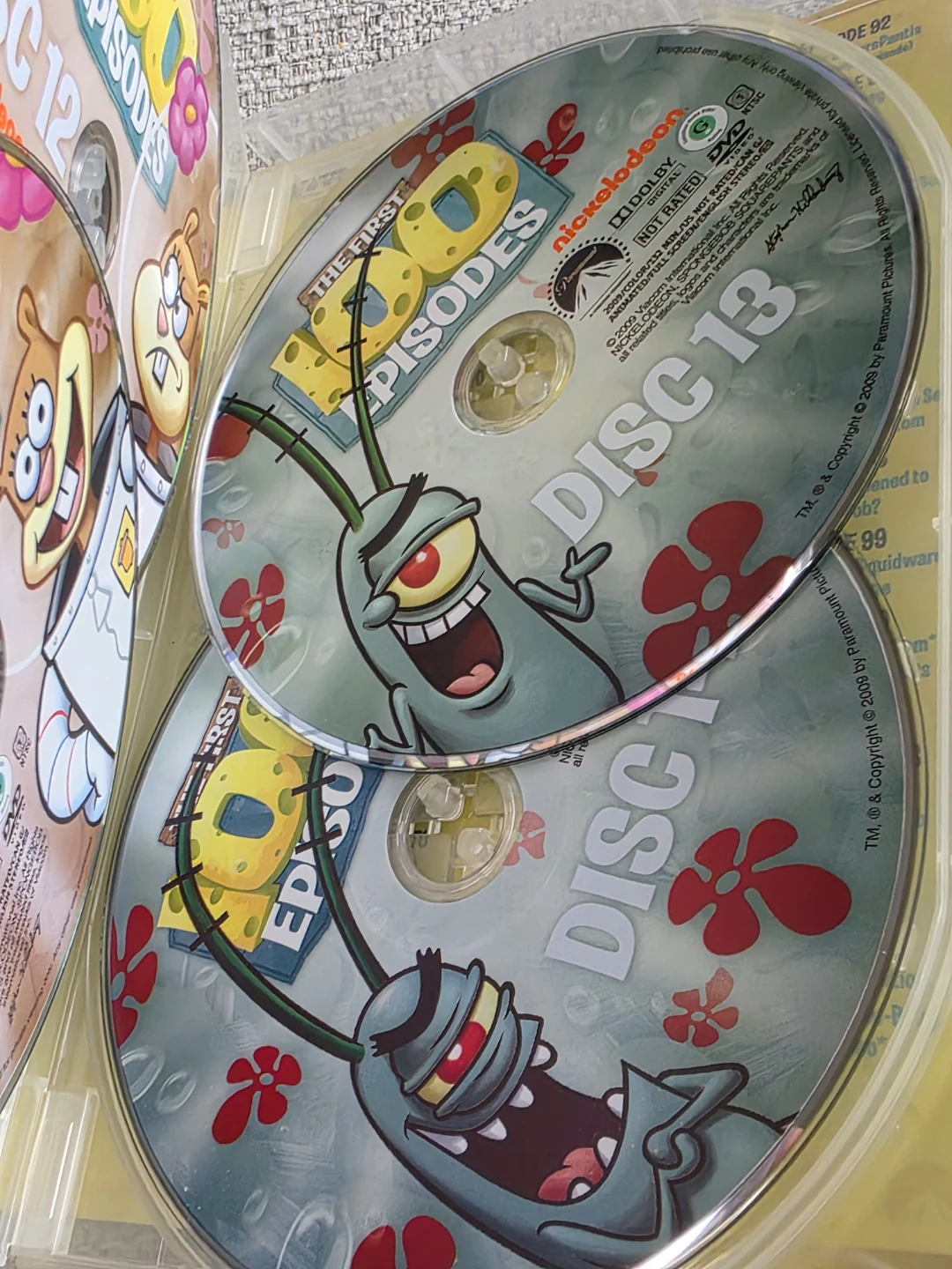 SpongeBob SquarePants: The First 100 Episodes DVD Set - photo 3