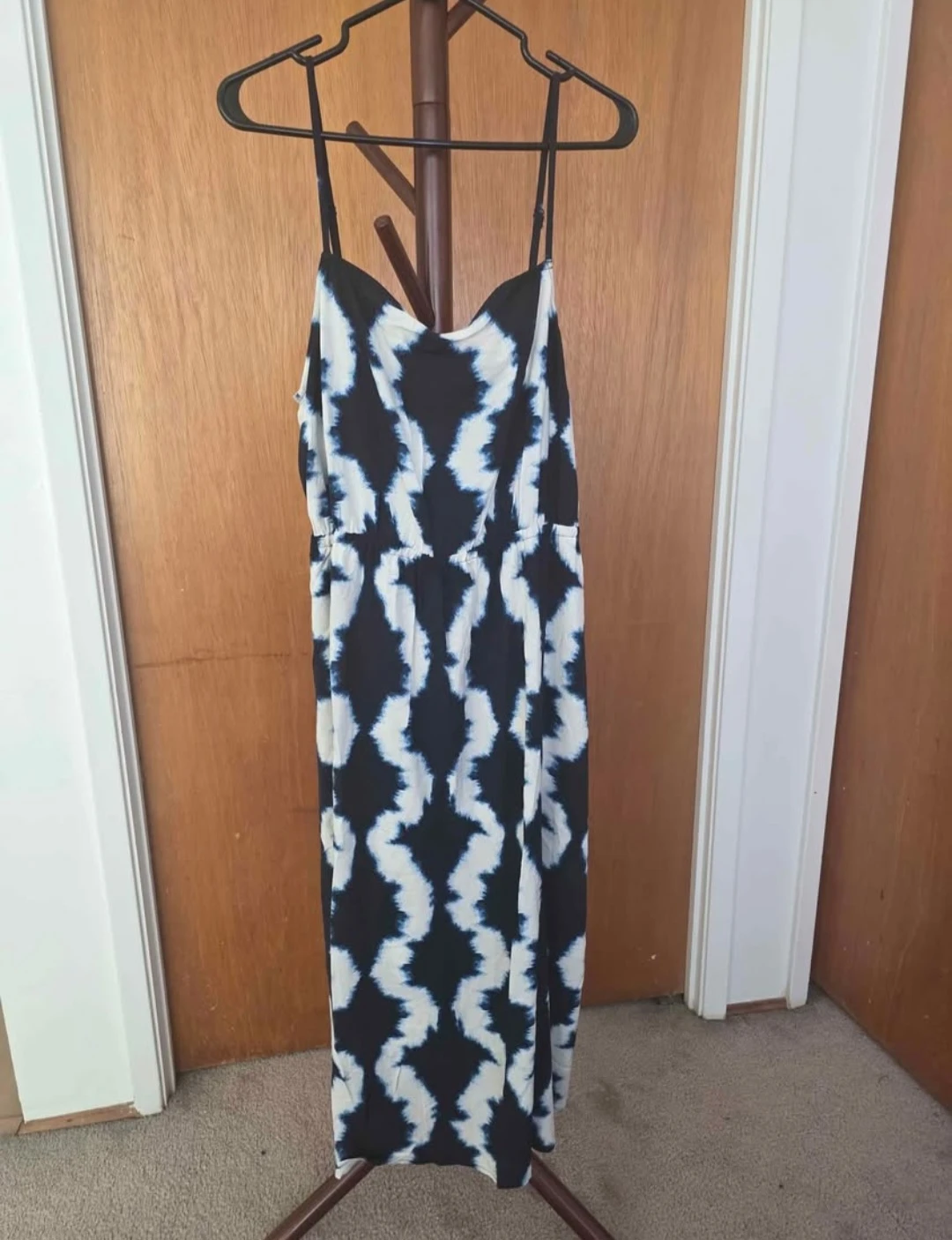 Bag of Dresses - photo 3