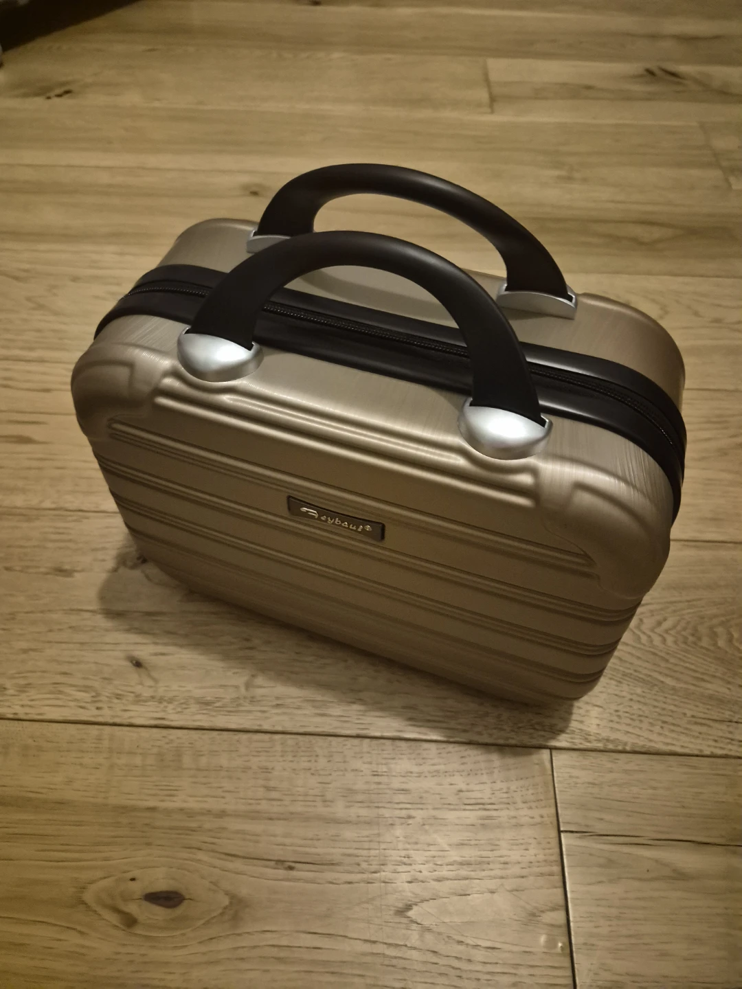 2 Brand new carry-on luggage - photo 5