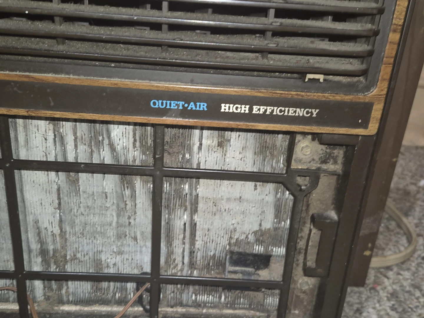 Montgomery Wards small a/c unit No filter included.