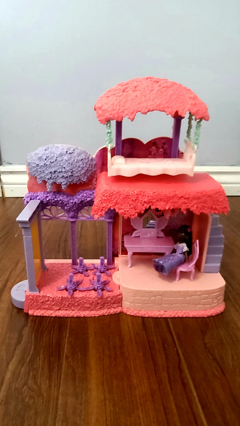 Isabela's Garden Room Dollhouse (Disney Encanto) - photo 2