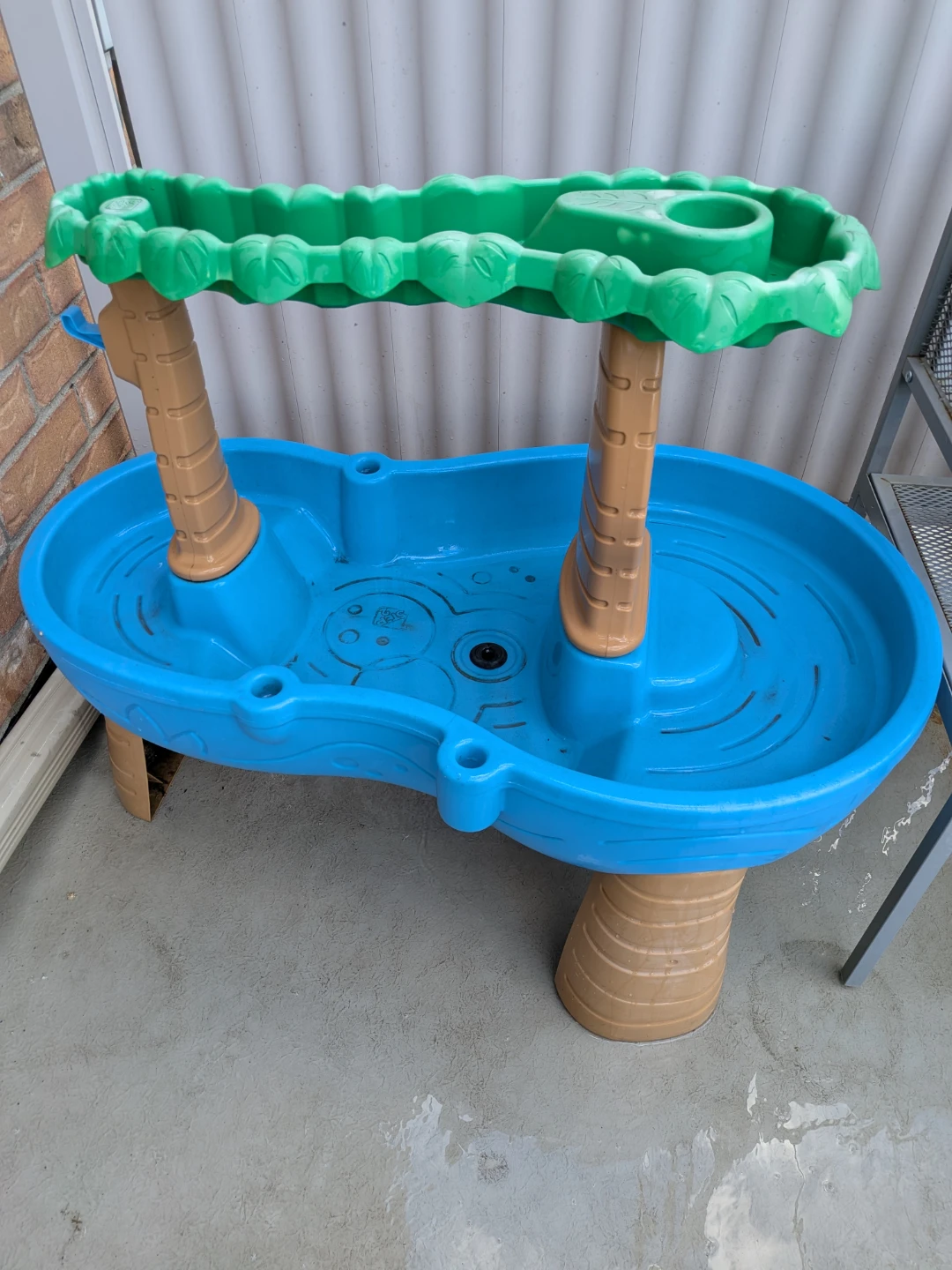 Blue Water Play Table with Green Tree Canopy