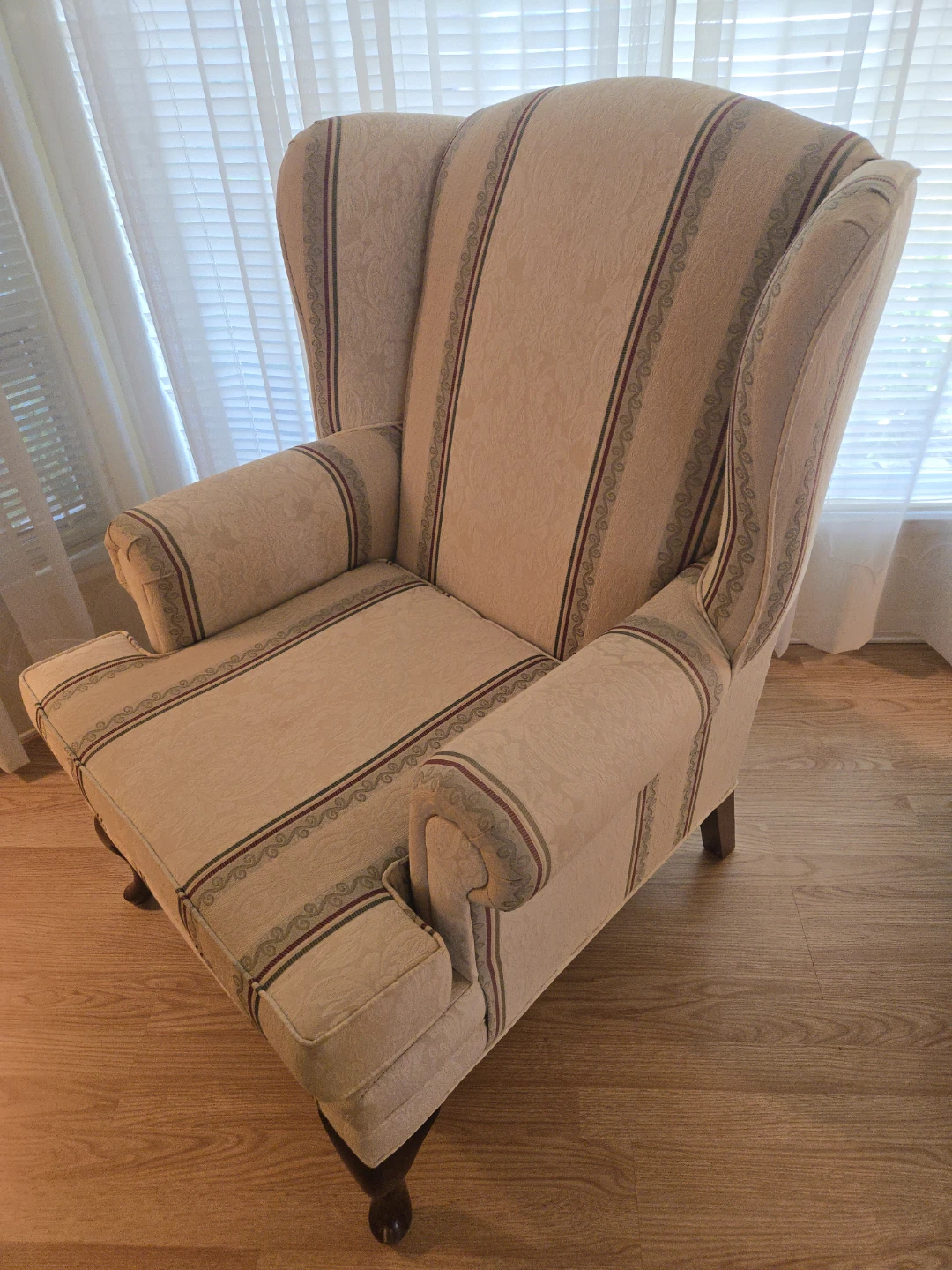 Wingback Armchair - photo 3