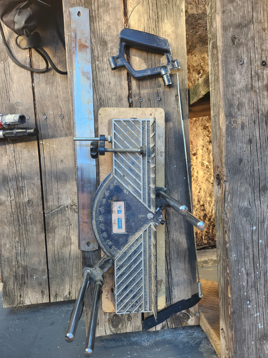 MICRAFT Miter Saw Box with Saw