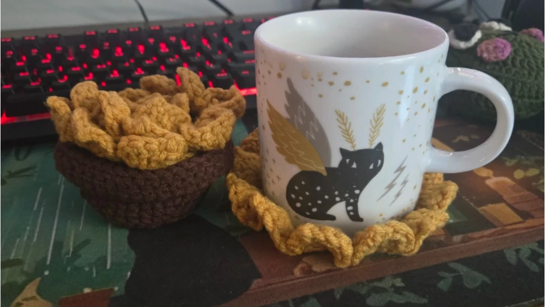 Handmade Crochet Sunflower Coaster Set - photo 3