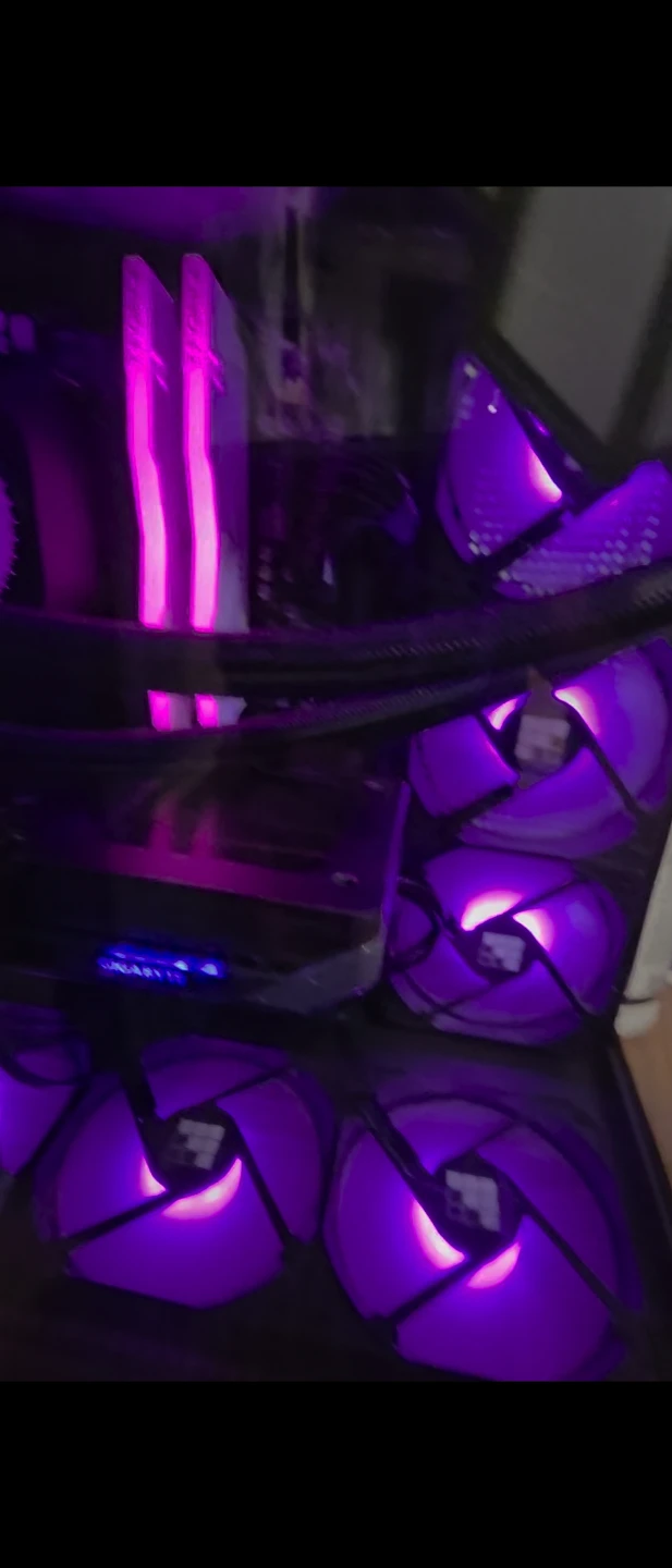 Custom Gaming PC - AMD RX 9060 XT, 64GB RAM - photo 2