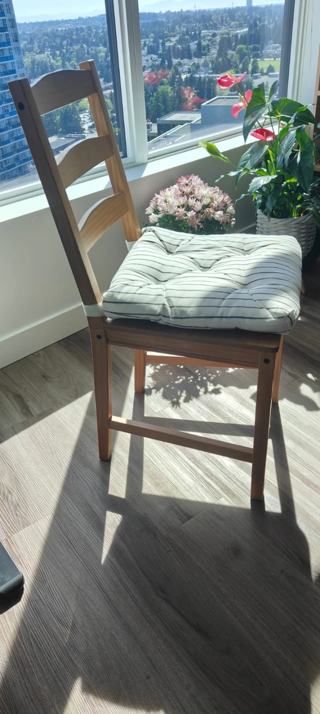 IKEA dining table + chairs - photo 2
