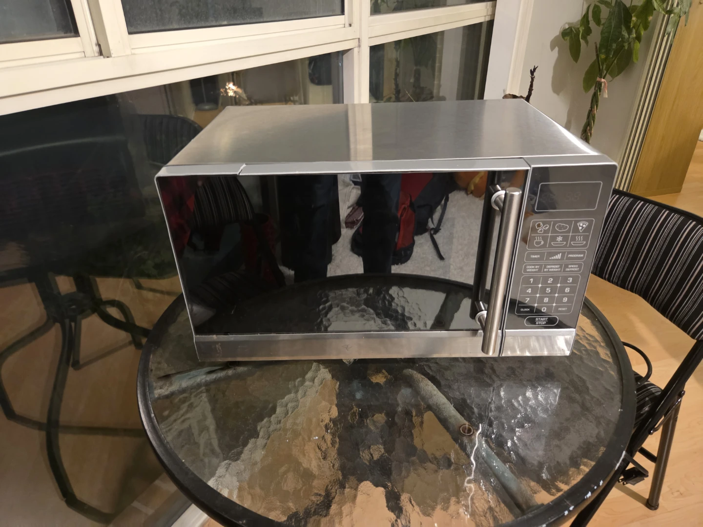 Microwave Oven